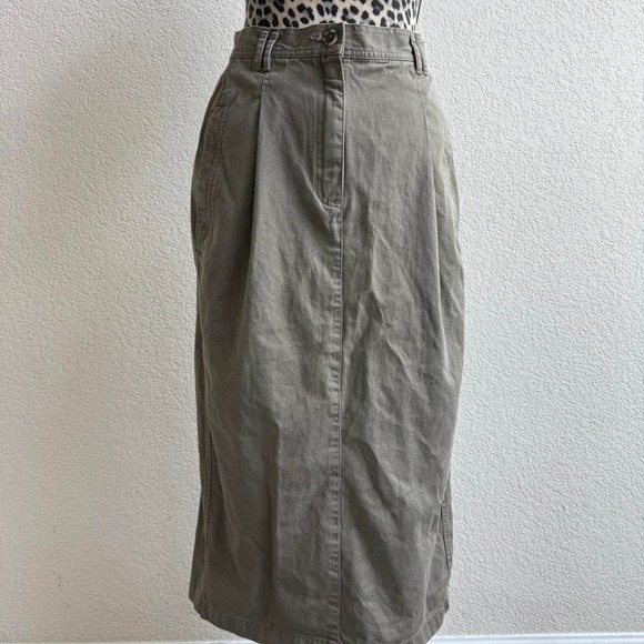 liz wear Dresses & Skirts - Liz Wear vintage green khaki maxi skirt